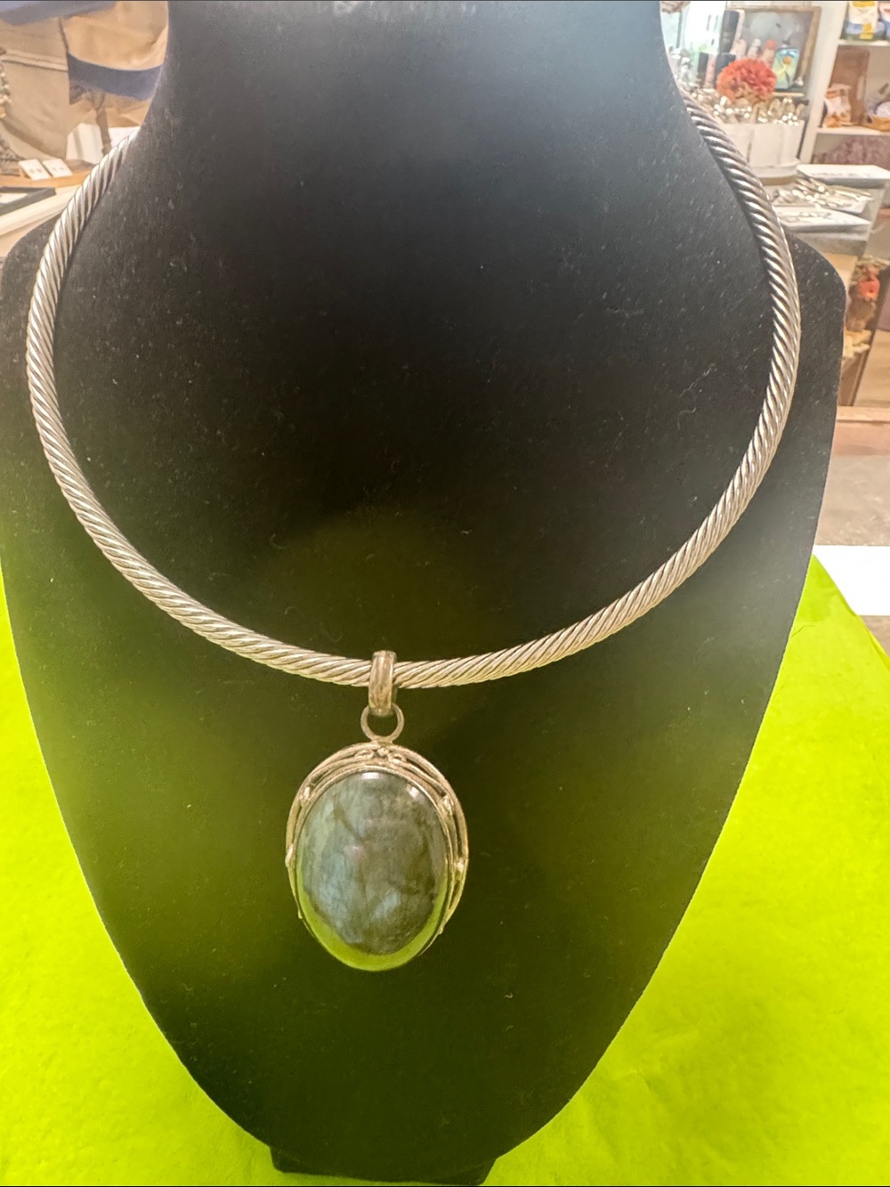 Silver Cable Choker Necklace with Blue Labradorite 925 Silver Pendant
